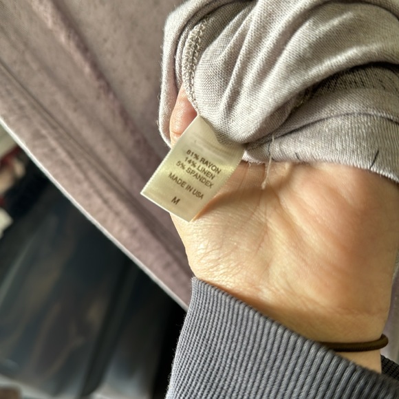 Buckle top - Picture 3 of 3